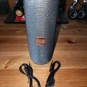 T&G Portable Bluetooth Speaker in Gray with Leather Logo